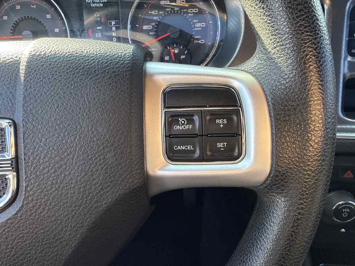Used 2014 Dodge Charger SE RWD image 28