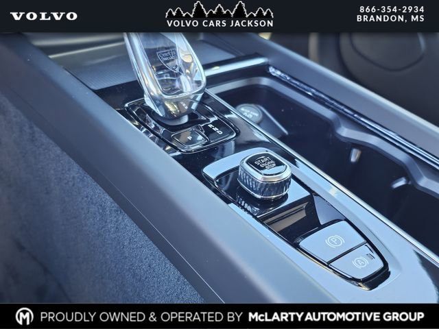 New 2026 Volvo XC60 B5 Plus w/ Protection Package Premier image 23