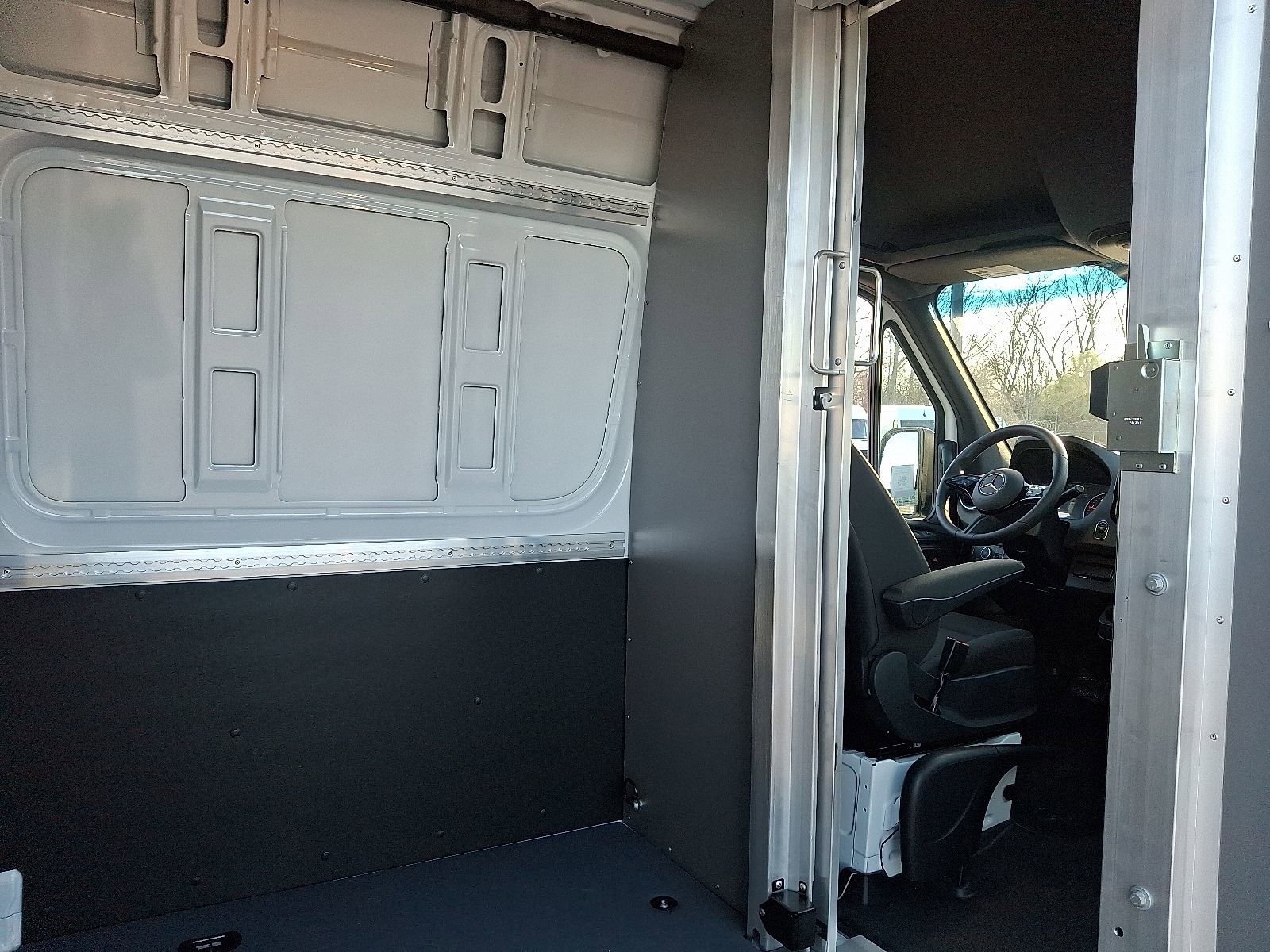 New 2025 Mercedes-Benz Sprinter 2500 image 7