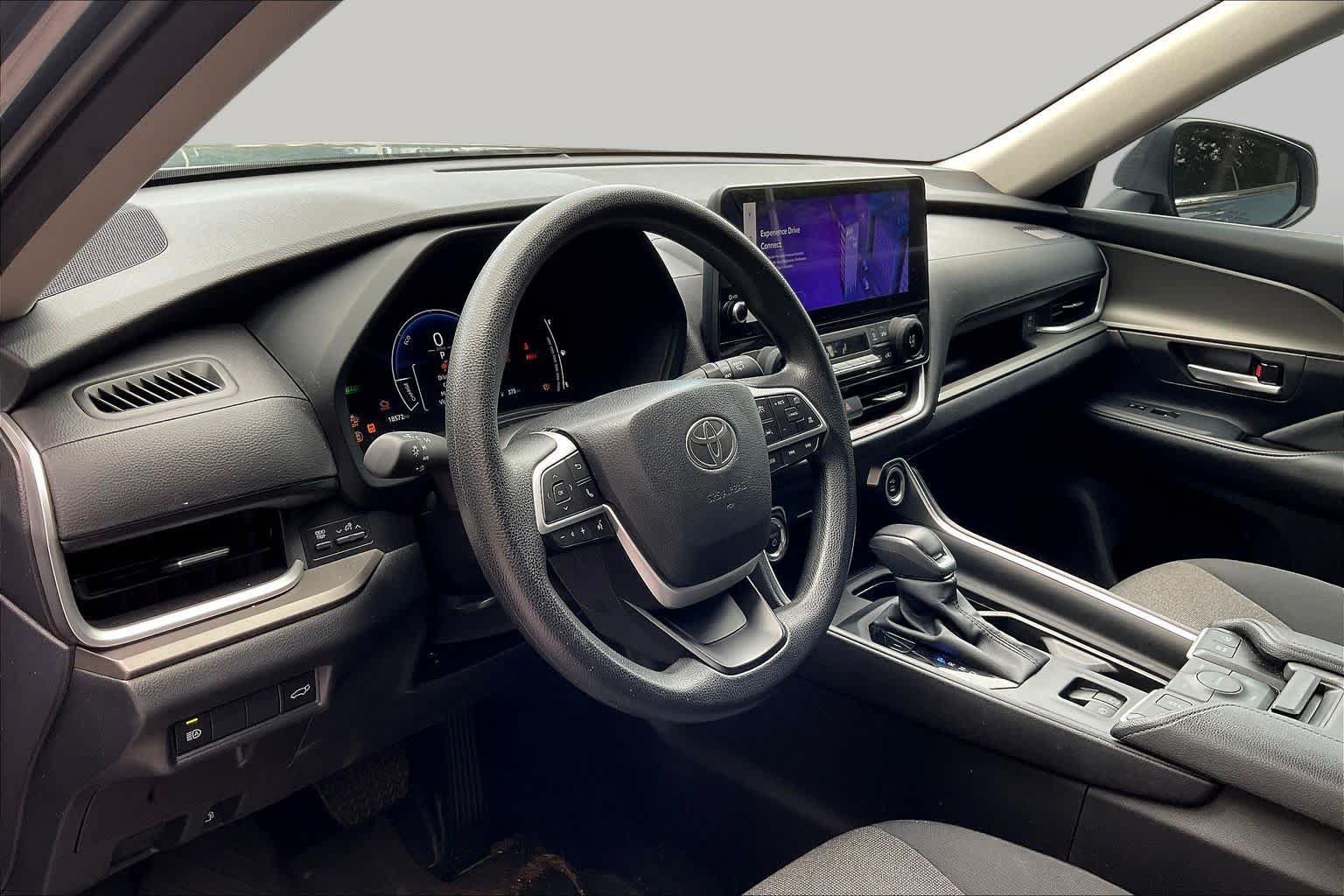 Used 2025 Toyota Grand Highlander AWD Hybrid image 15