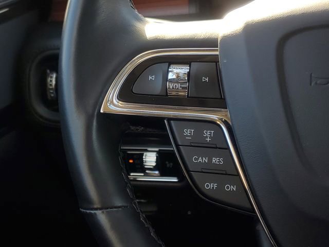 Certified 2023 Lincoln Nautilus Reserve image 17