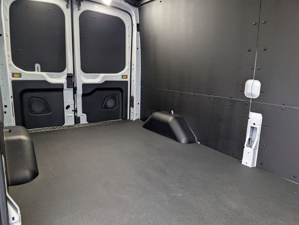 New 2026 Ford Transit 250 148 Medium Roof w/ Load Area Protection Package image 29