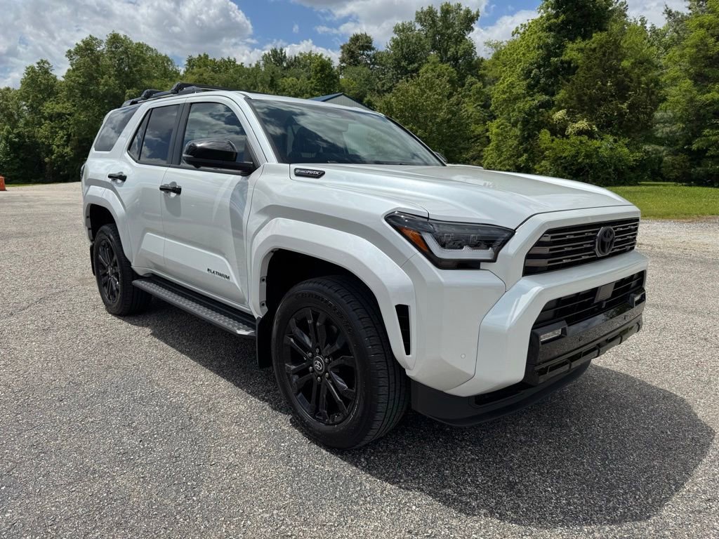 Used 2025 Toyota 4Runner 4WD image 10
