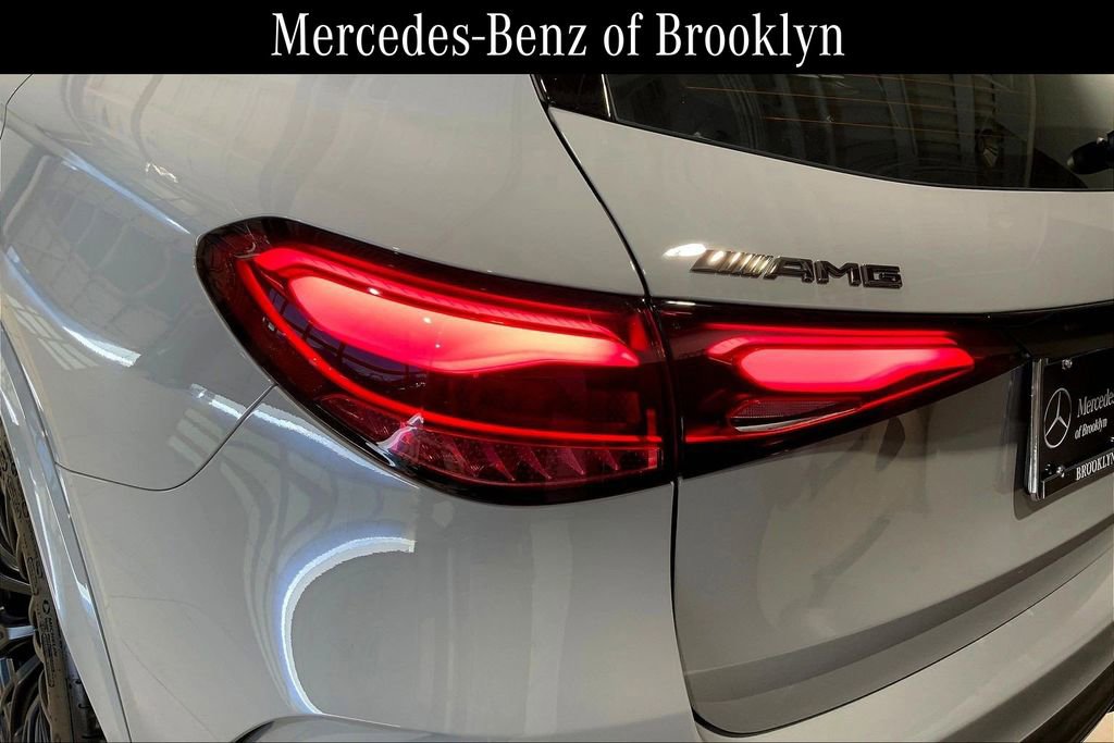 Used 2026 Mercedes-Benz GLC 43 AMG 4MATIC image 28