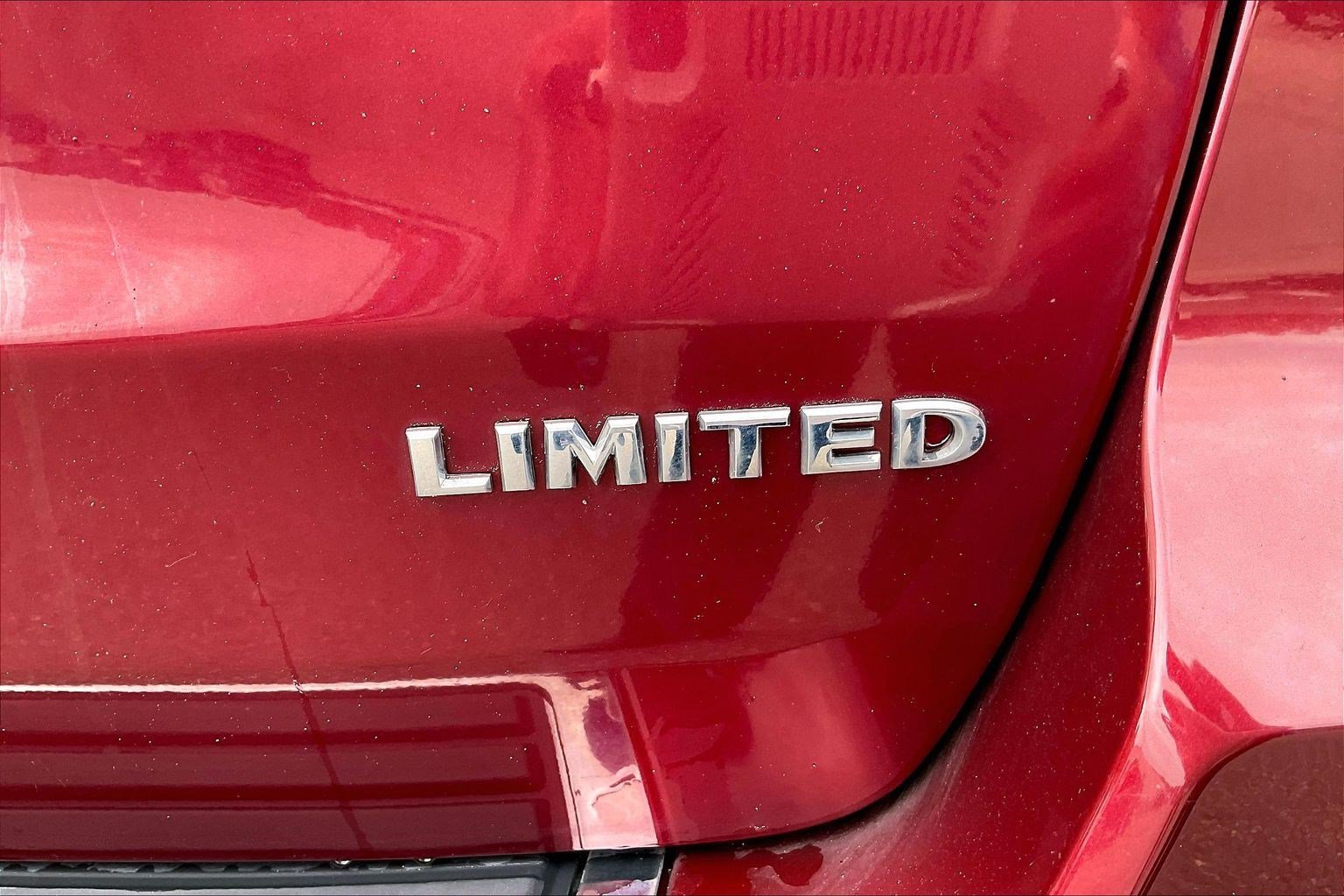 Used 2018 Jeep Grand Cherokee Limited AWD/4WD image 28