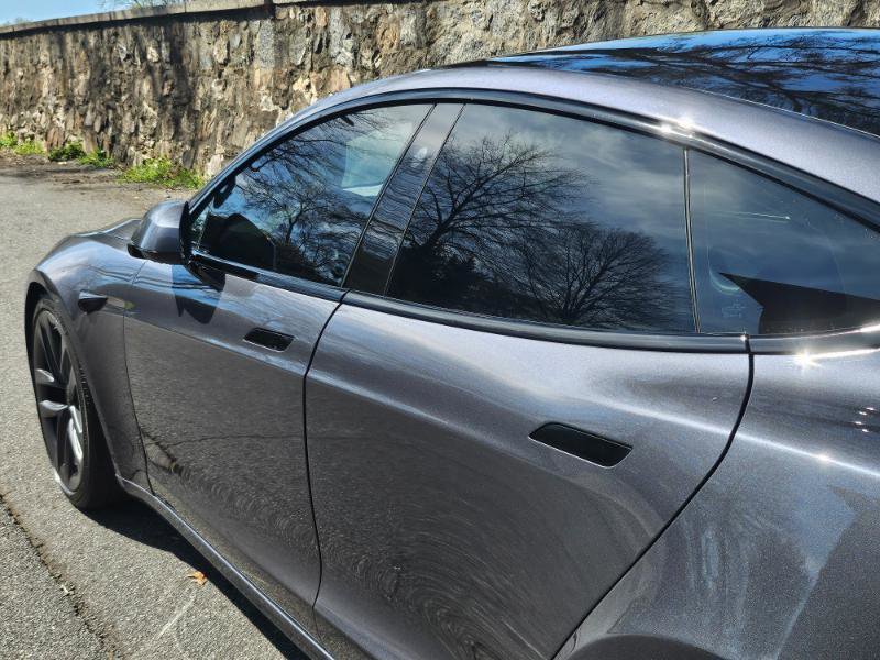 Used 2022 Tesla Model S AWD image 23