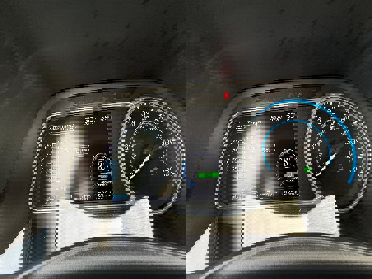 Used 2022 Nissan Leaf S image 18