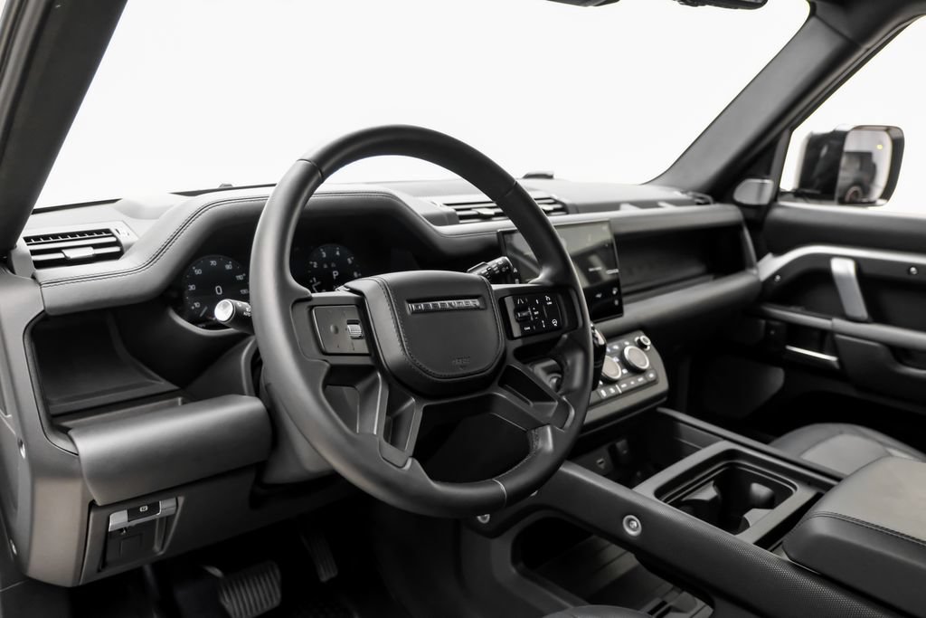 Used 2024 Land Rover Defender 130 Outbound AWD/4WD image 9