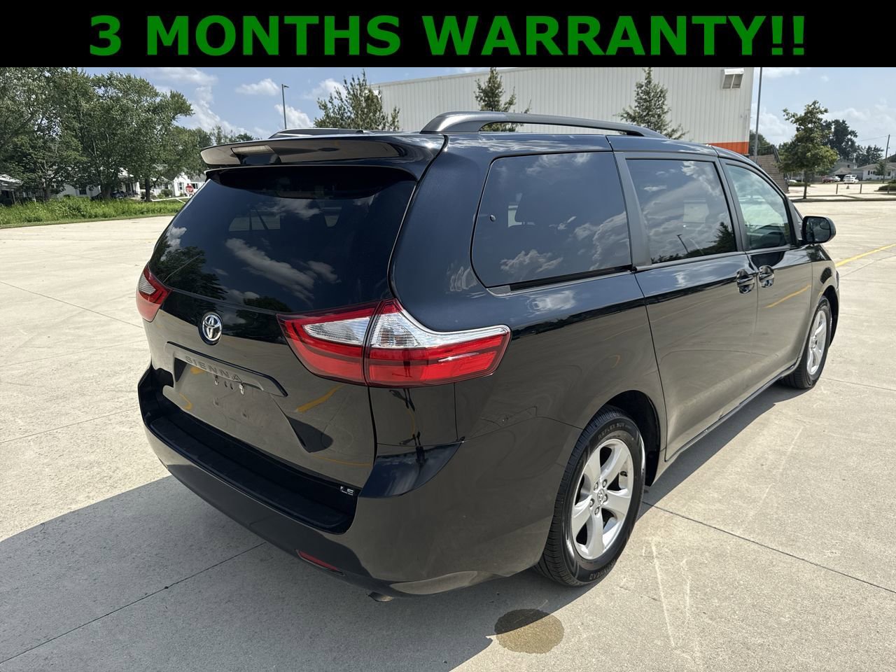 Used 2017 Toyota Sienna LE FWD image 30