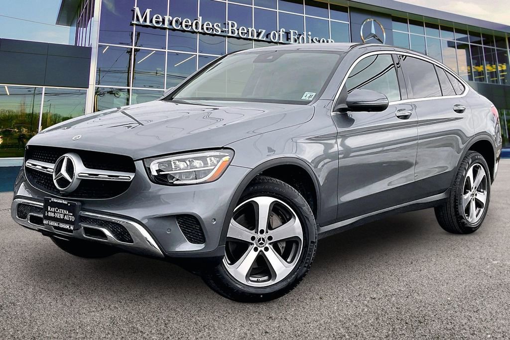 Certified 2022 Mercedes-Benz GLC 300 4MATIC Coupe image 9