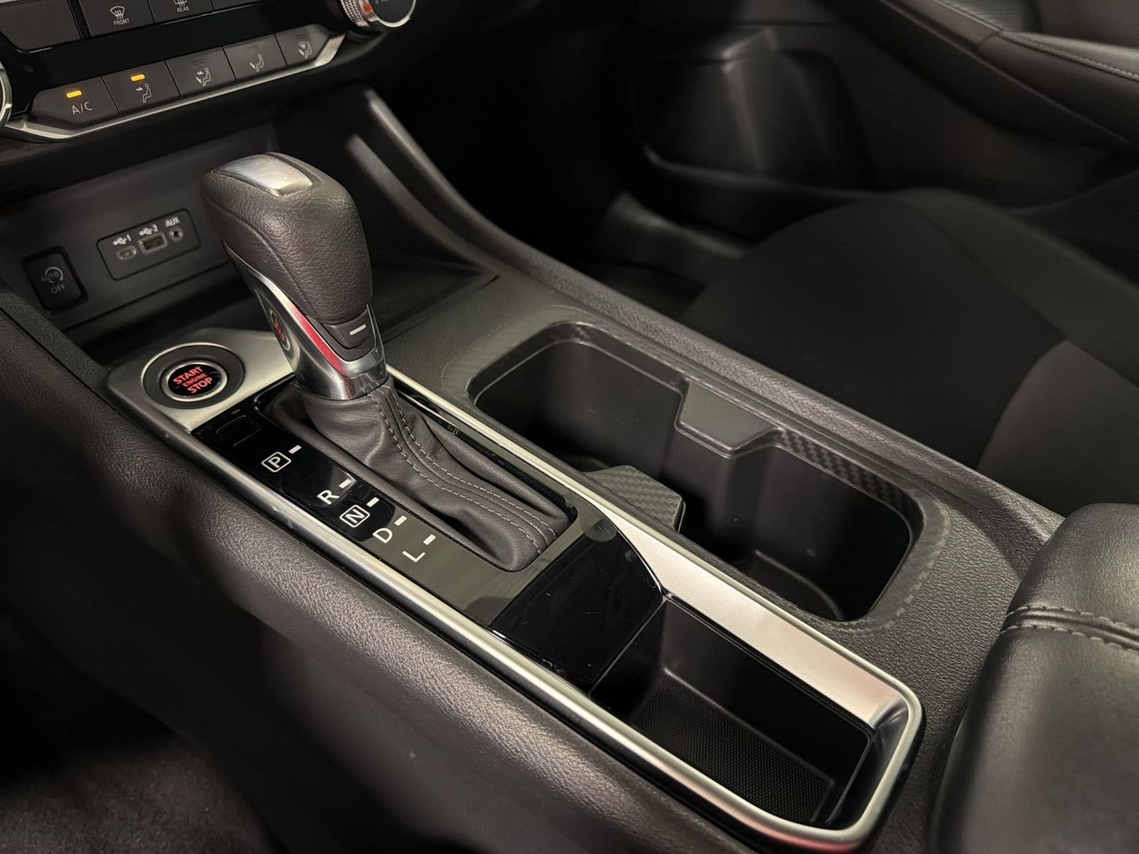 Used 2024 Nissan Sentra SV FWD image 18
