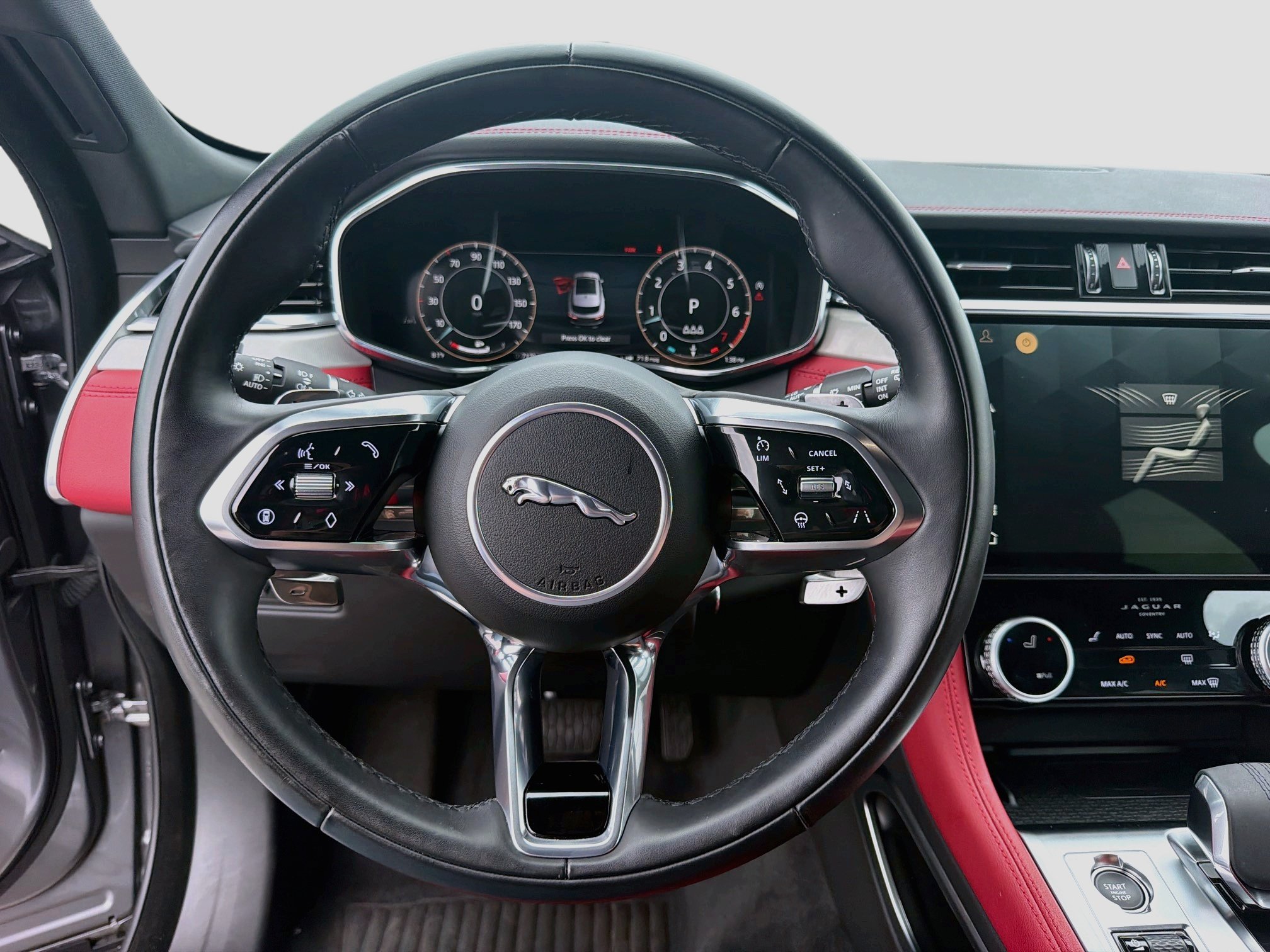 Used 2026 Jaguar F-PACE R-Dynamic S AWD/4WD image 25