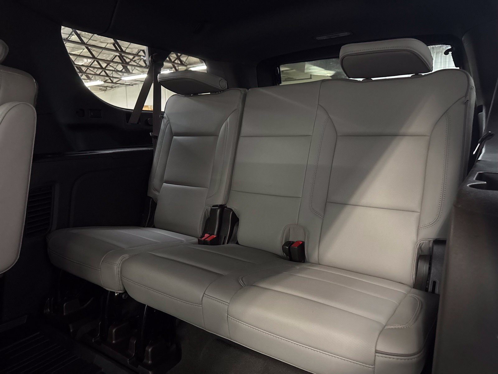 Used 2022 GMC Yukon XL SLT w/ SLT Luxury Package AWD/4WD image 12