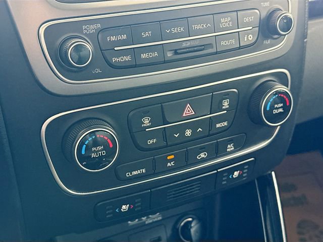 Used 2015 Kia Sorento SX image 16