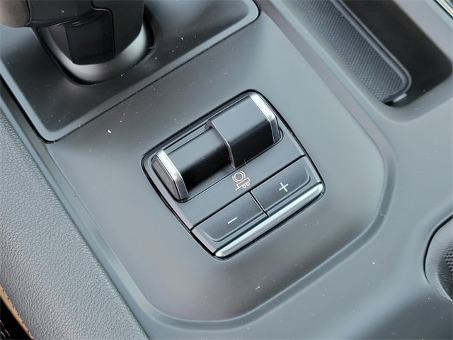 Used 2023 GMC Sierra 1500 AT4 w/ AT4 Premium Package image 27