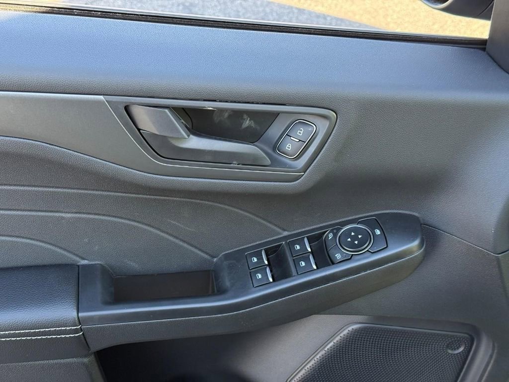 New 2026 Ford Escape Active w/ Cold Weather Package image 10