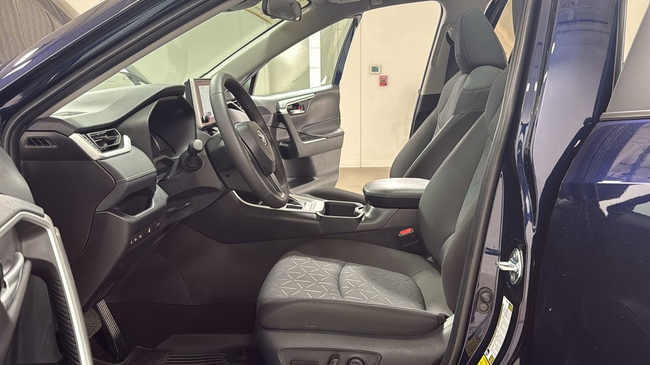 Certified 2025 Toyota RAV4 XLE w/ Convenience Package image 12