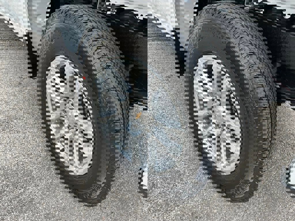 New 2025 Chevrolet Silverado 1500 LT image 9