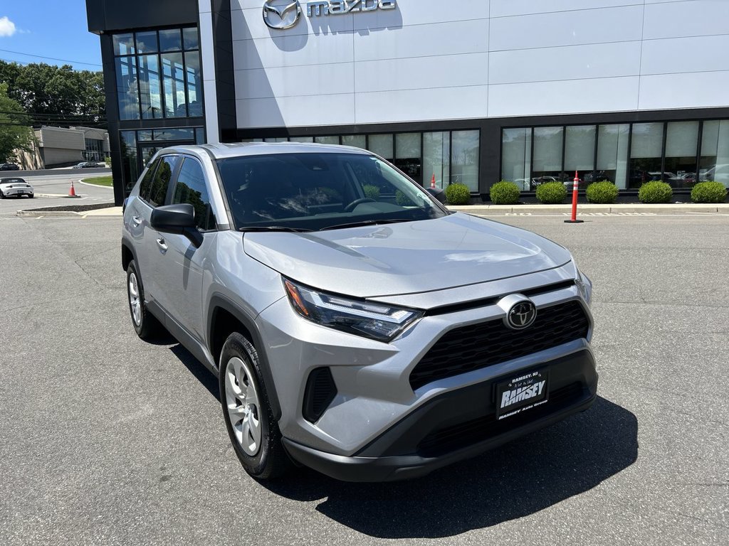 Used 2023 Toyota RAV4 LE AWD/4WD image 2
