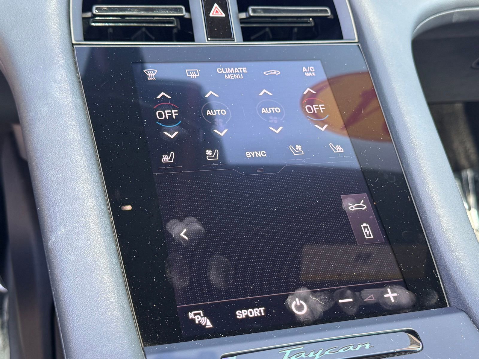 Used 2024 Porsche Taycan image 39