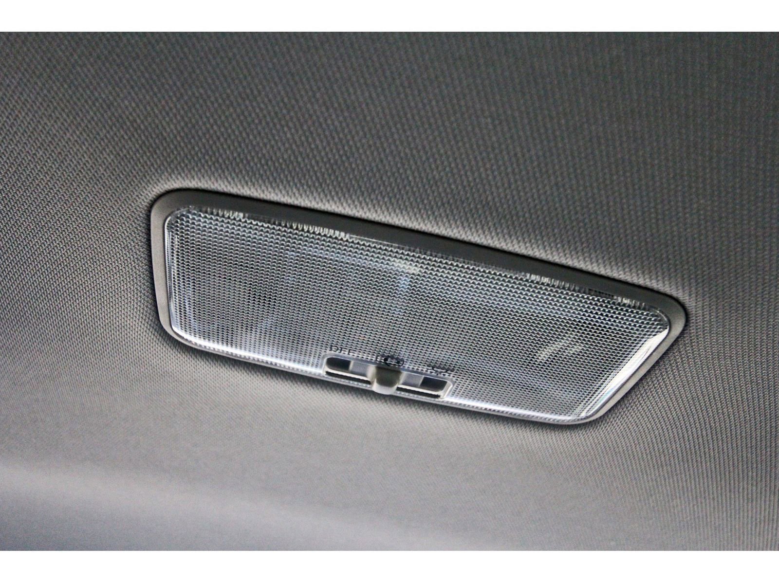 Used 2016 Toyota Camry LE image 15