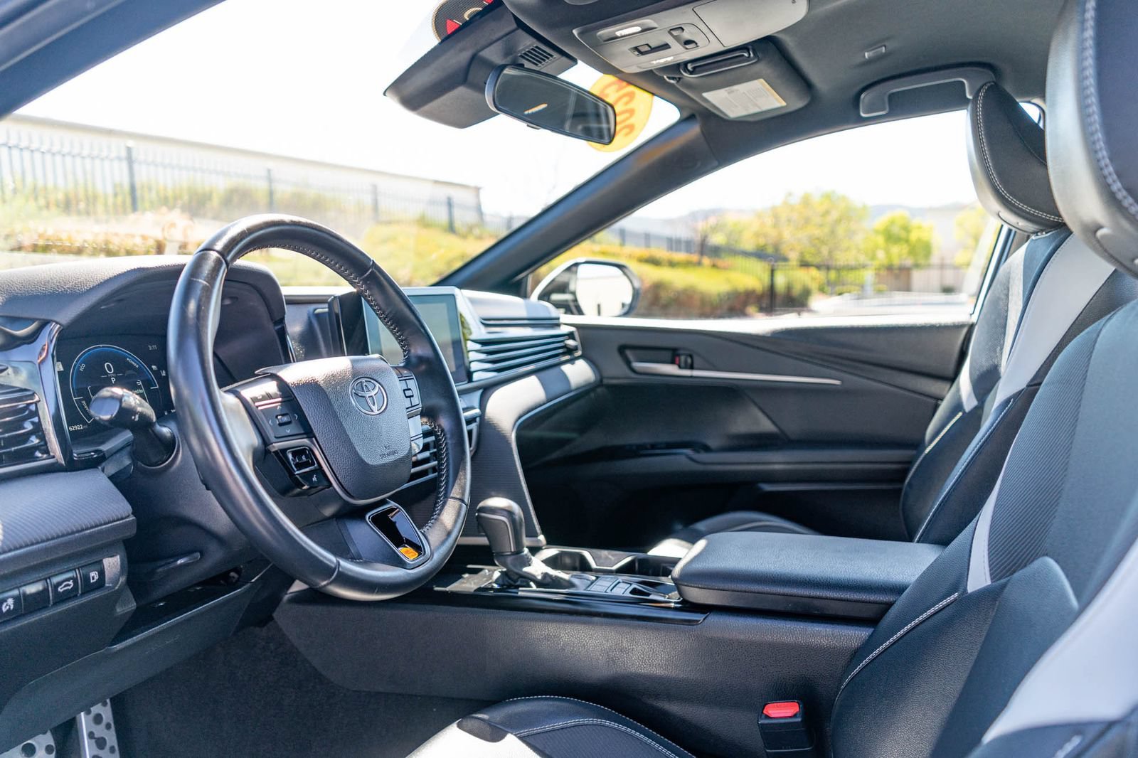 Certified 2025 Toyota Camry SE FWD image 17