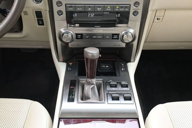 Used 2016 Lexus GX 460 Luxury AWD/4WD image 25