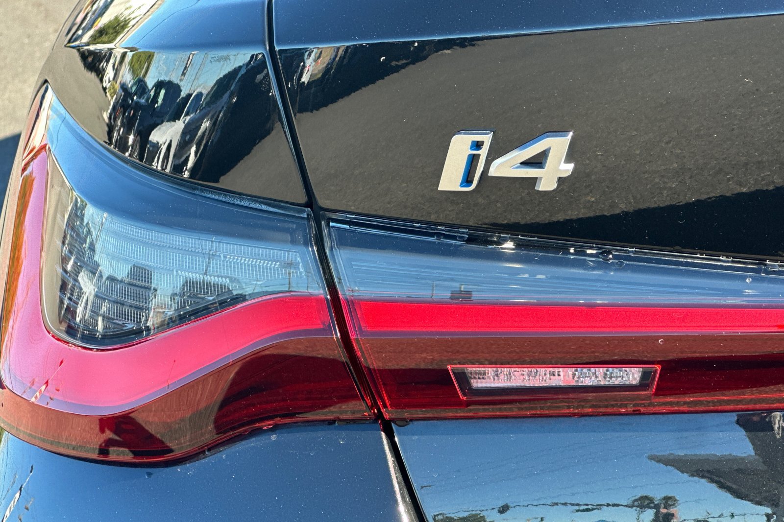Used 2023 BMW i4 eDrive40 w/ Premium Package RWD image 44