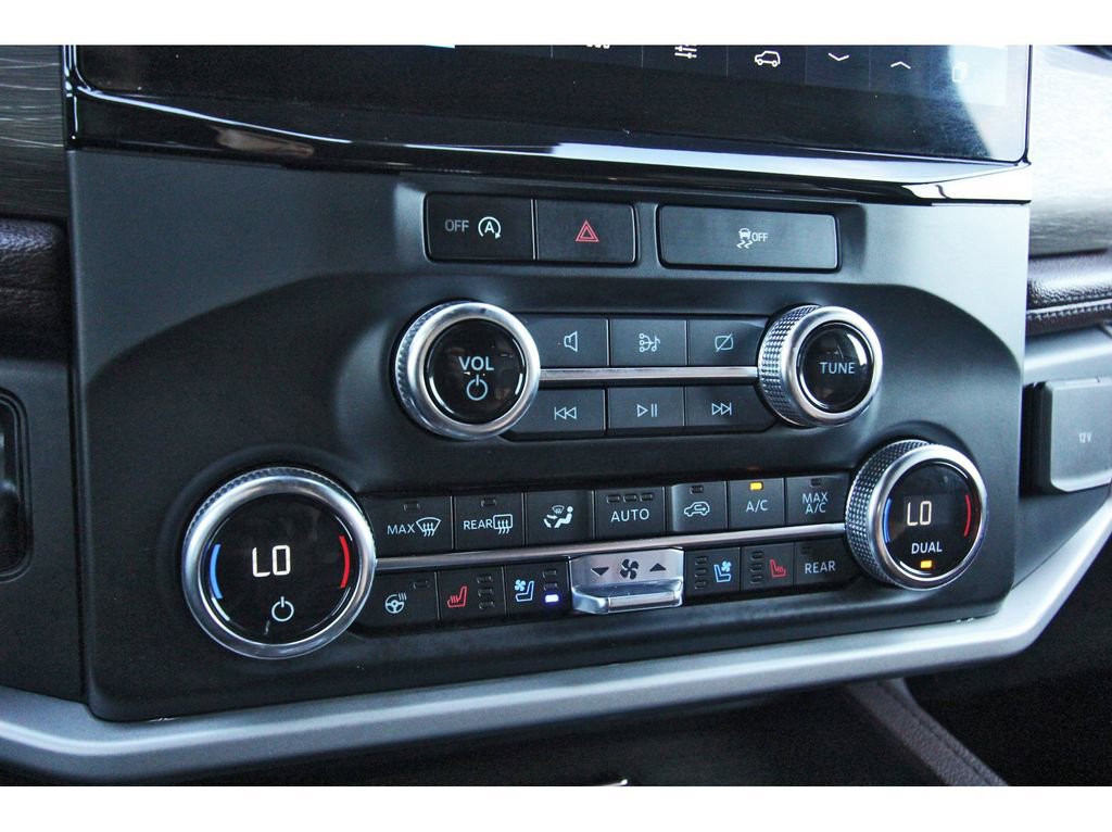 Used 2023 Ford Expedition Max Limited image 24