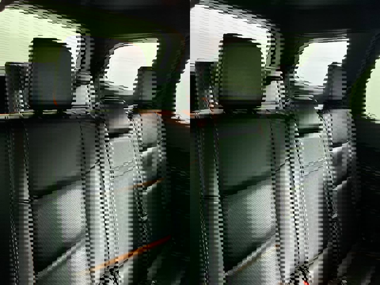 Used 2024 Dodge Durango GT image 32