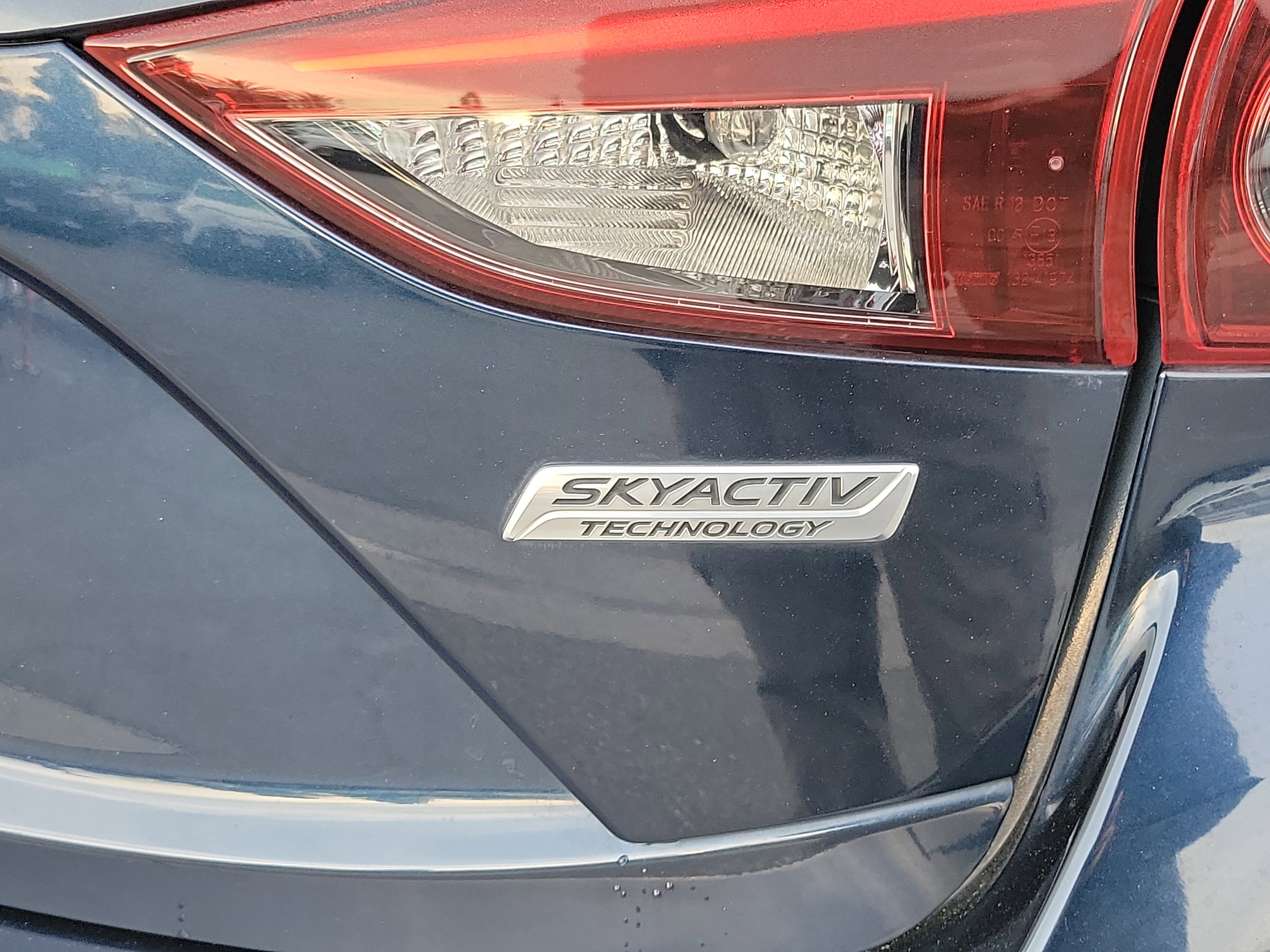 Used 2018 MAZDA MAZDA3 Touring image 20