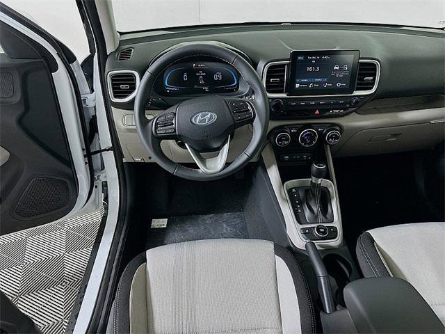 New 2026 Hyundai Venue SEL FWD image 17