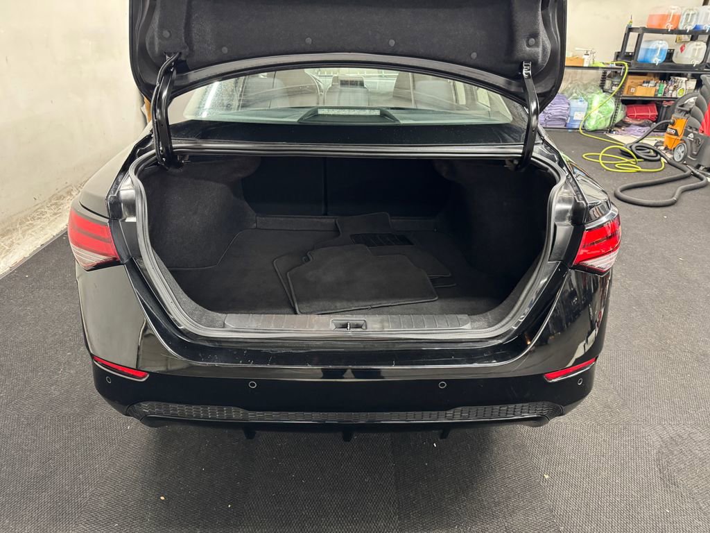 Used 2024 Nissan Sentra SV image 6