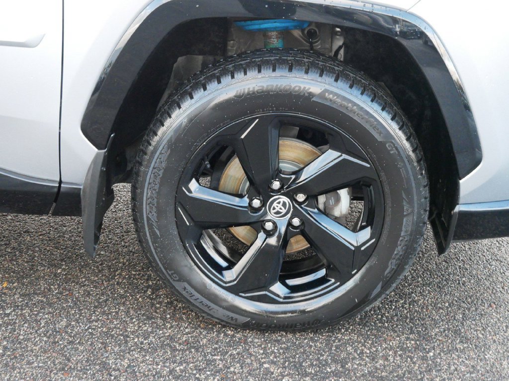 Used 2020 Toyota RAV4 XSE AWD/4WD image 8