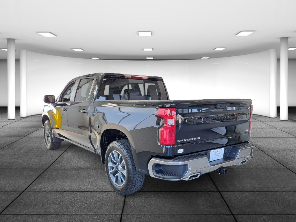 New 2026 Chevrolet Silverado 1500 LT w/ Z71 Off-Road Package AWD/4WD image 6