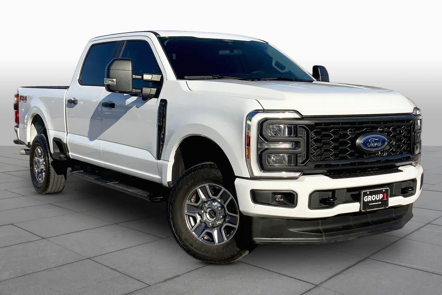 Used 2025 Ford F250 XL w/ STX Appearance Package AWD/4WD image 3