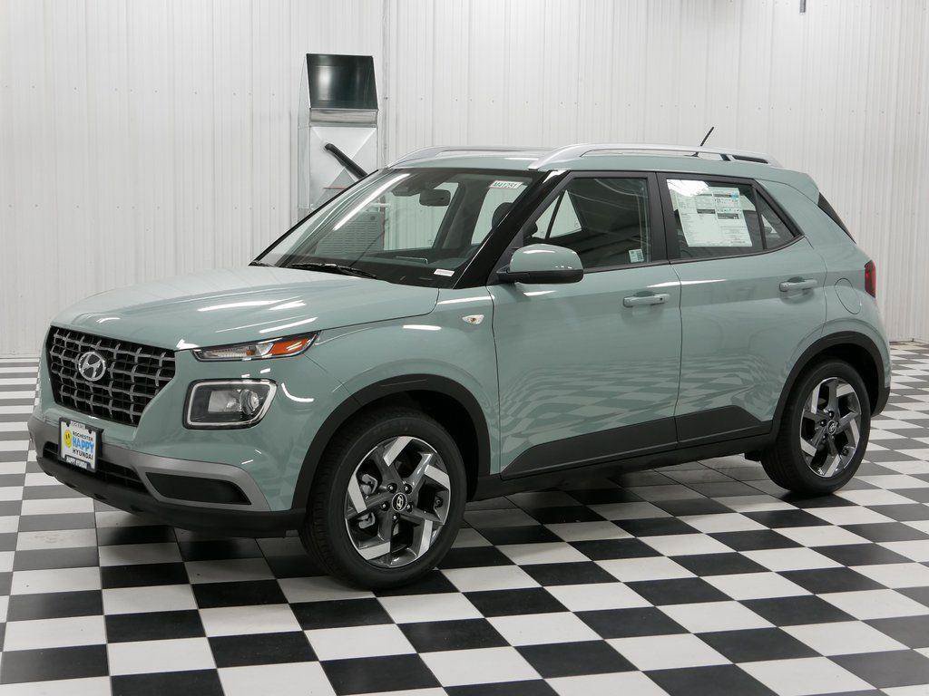 Used 2025 Hyundai Venue SEL FWD image 4