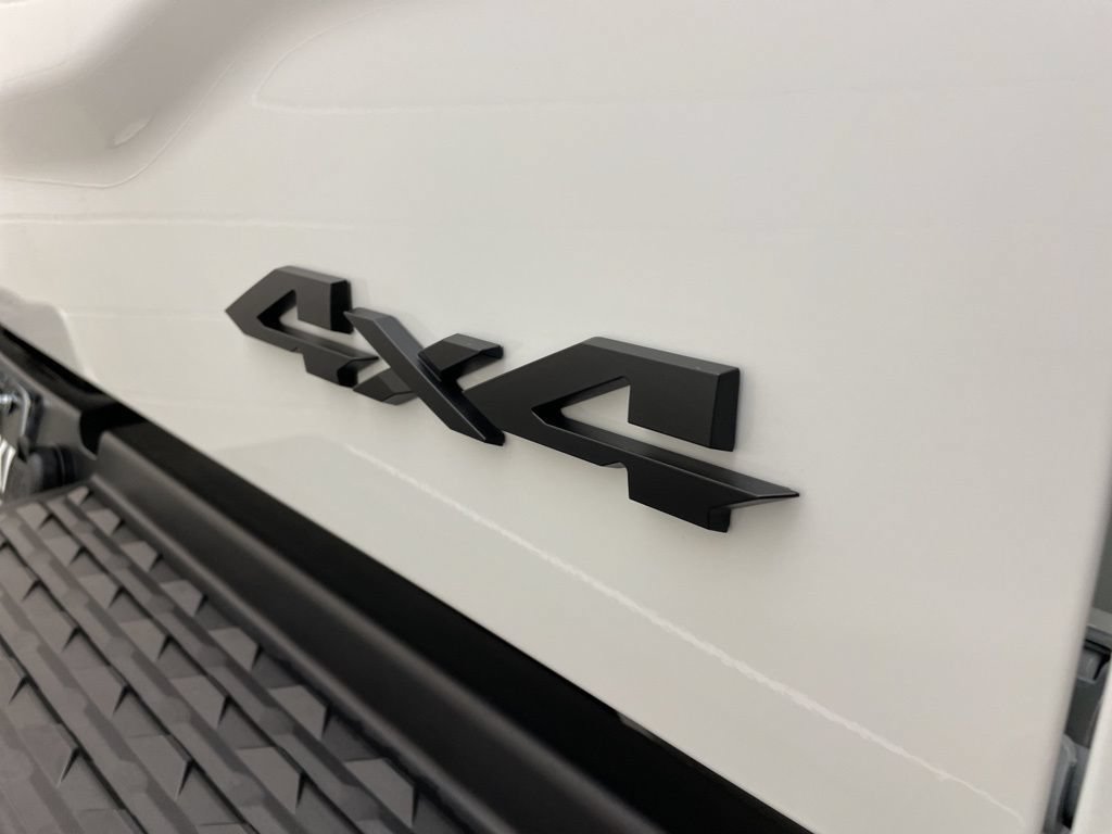 New 2026 RAM 3500 Laramie AWD/4WD image 5