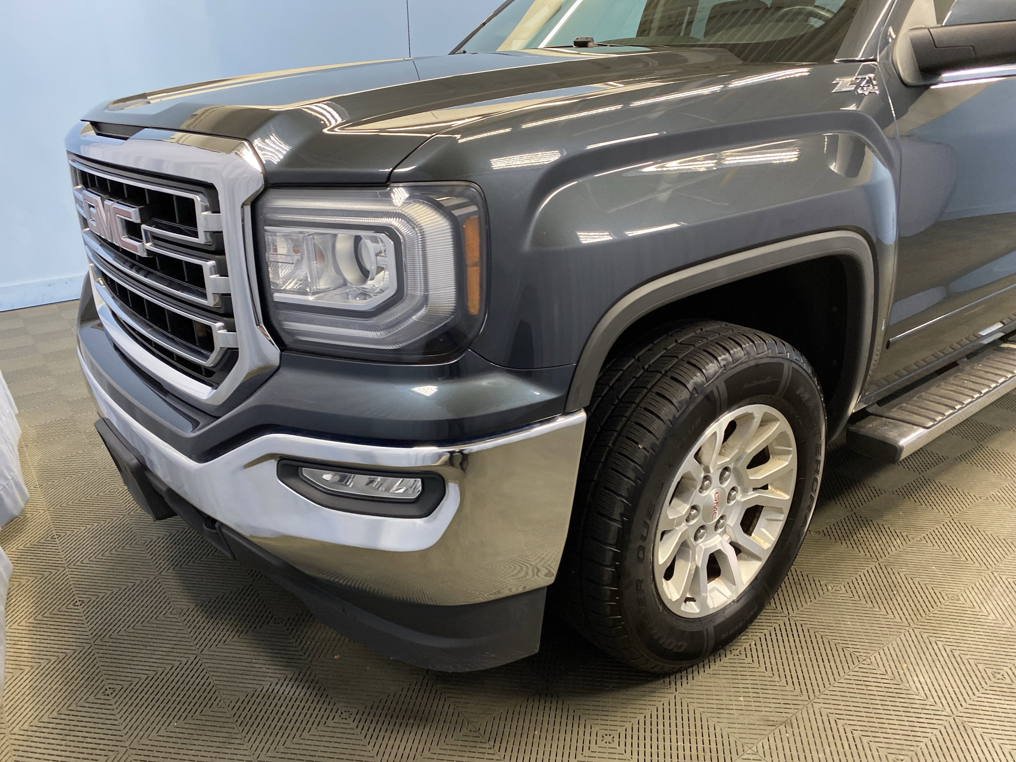 Used 2017 GMC Sierra 1500 SLE w/ SLE Value Package image 43