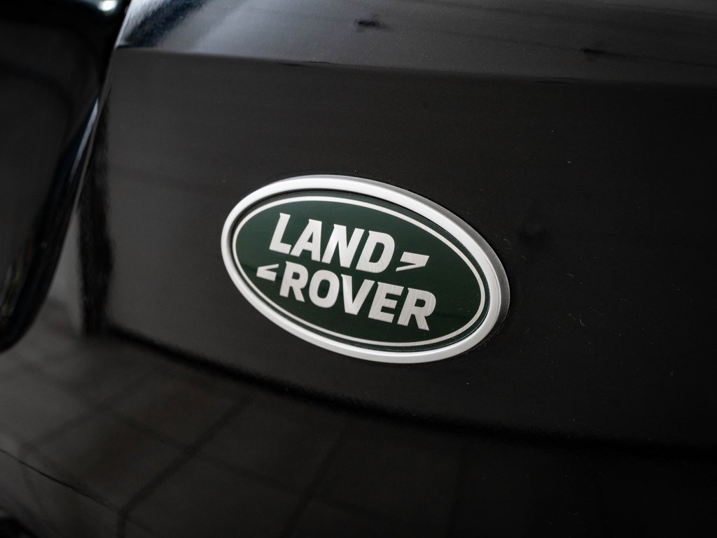 Used 2023 Land Rover Range Rover Evoque SE image 18