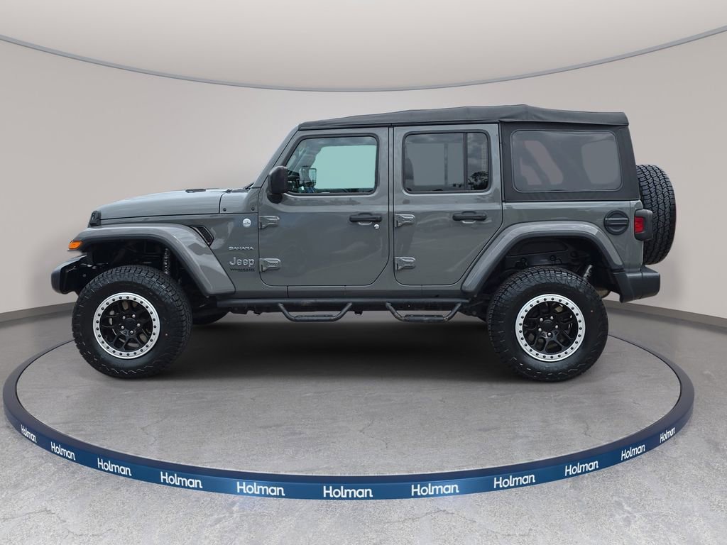 Used 2018 Jeep Wrangler Unlimited Sahara AWD/4WD image 9