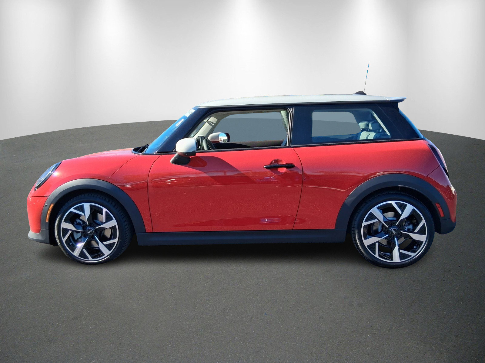 Used 2025 MINI Cooper S image 4