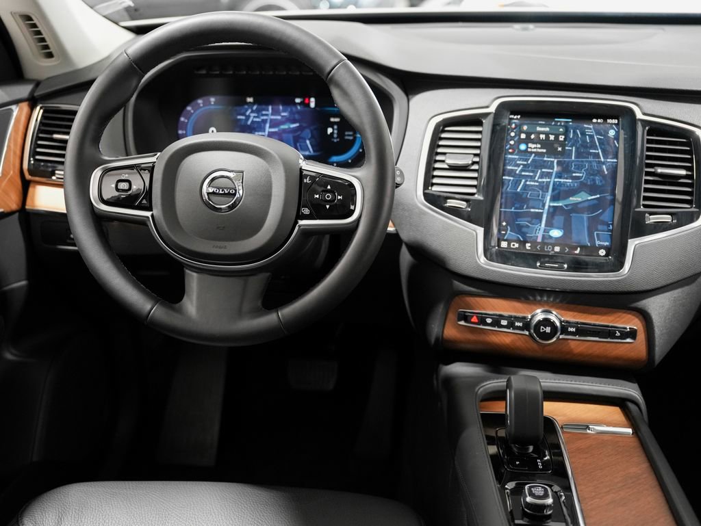 Used 2025 Volvo XC90 T8 Plus w/ Protection Package Premier image 13