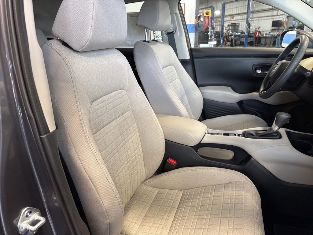 New 2026 Honda HR-V LX image 25