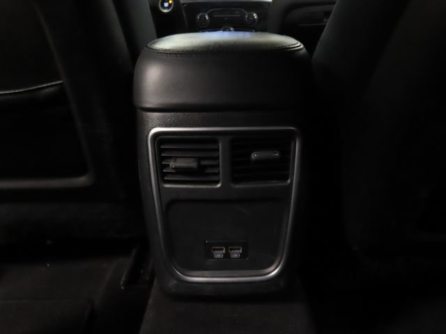 Used 2019 Chrysler 300 Touring w/ Sport Appearance Package image 27