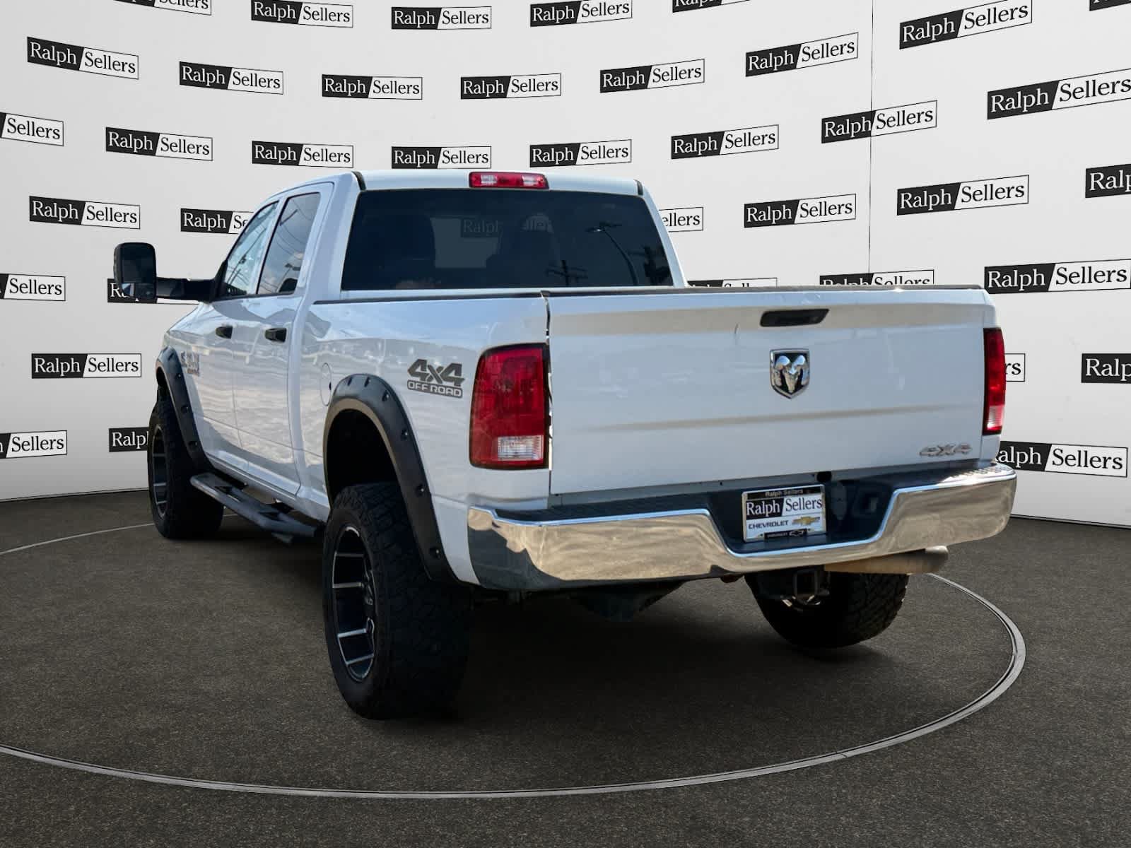 Used 2018 RAM 2500 Tradesman w/ Chrome Appearance Group AWD/4WD image 4