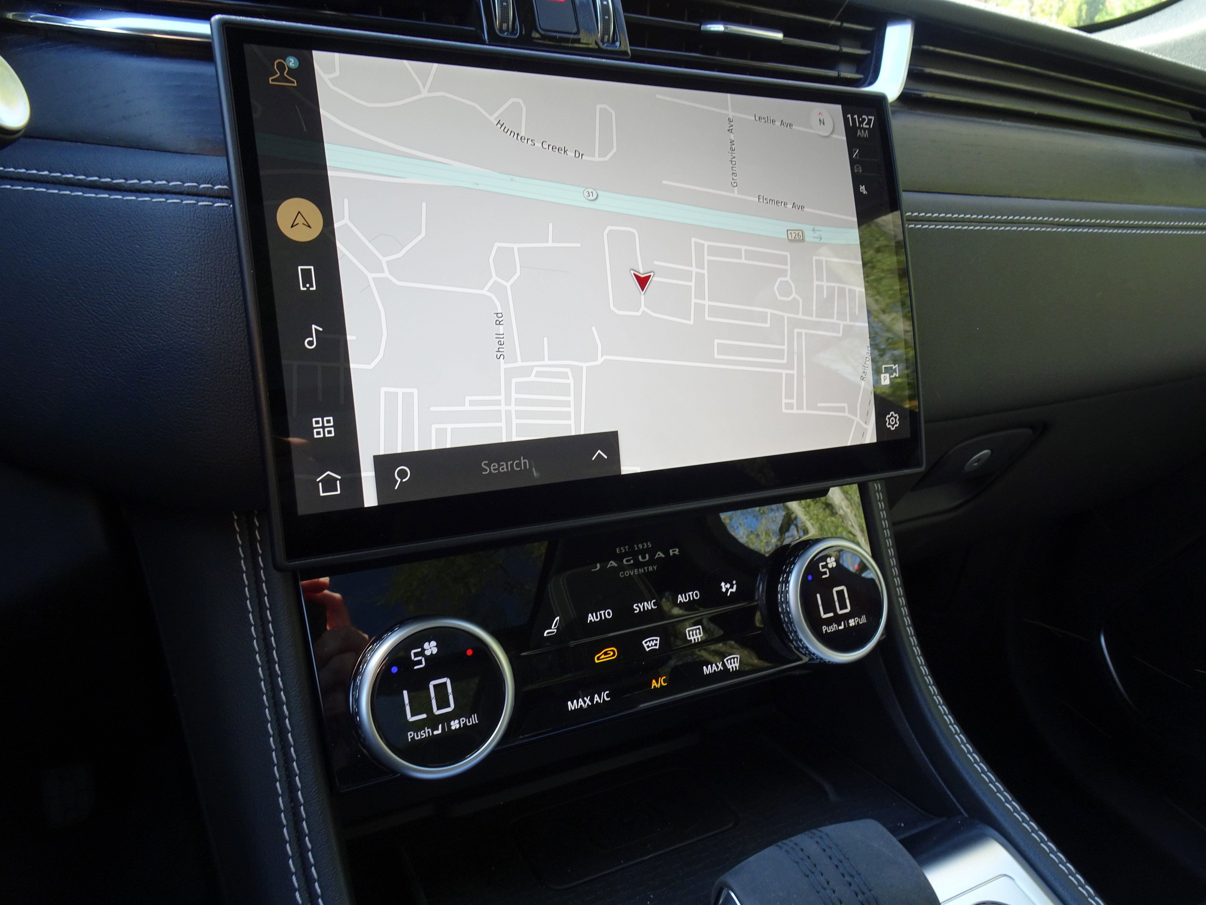 Certified 2025 Jaguar F-PACE R-Dynamic S image 3