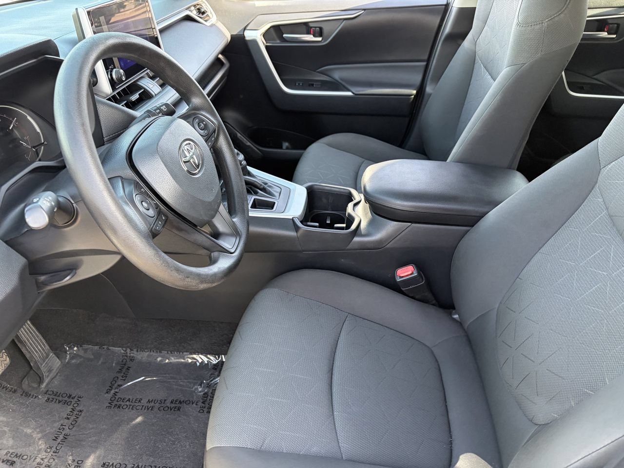 Used 2023 Toyota RAV4 XLE AWD/4WD image 21