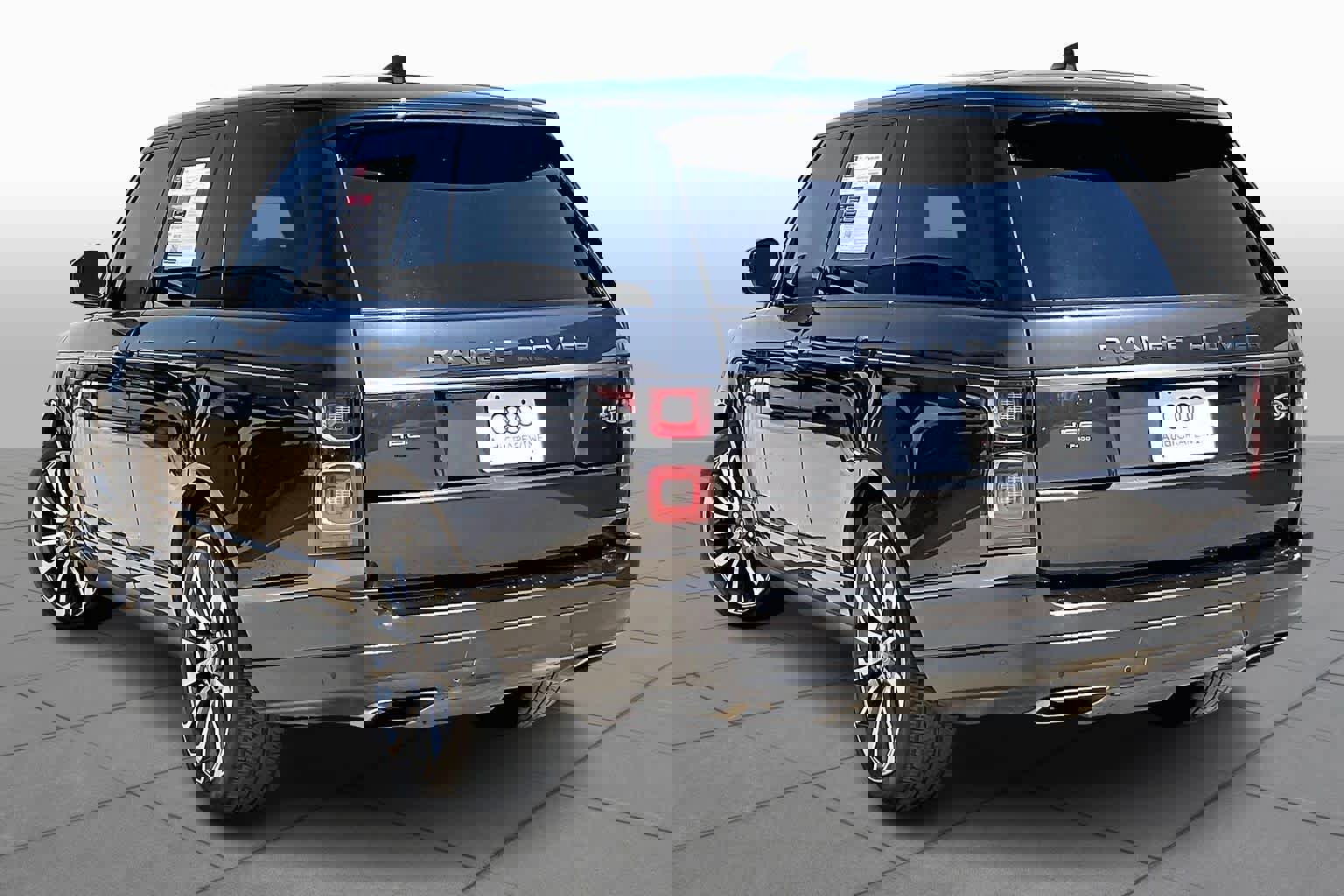 Used 2022 Land Rover Range Rover Westminster Edition image 12