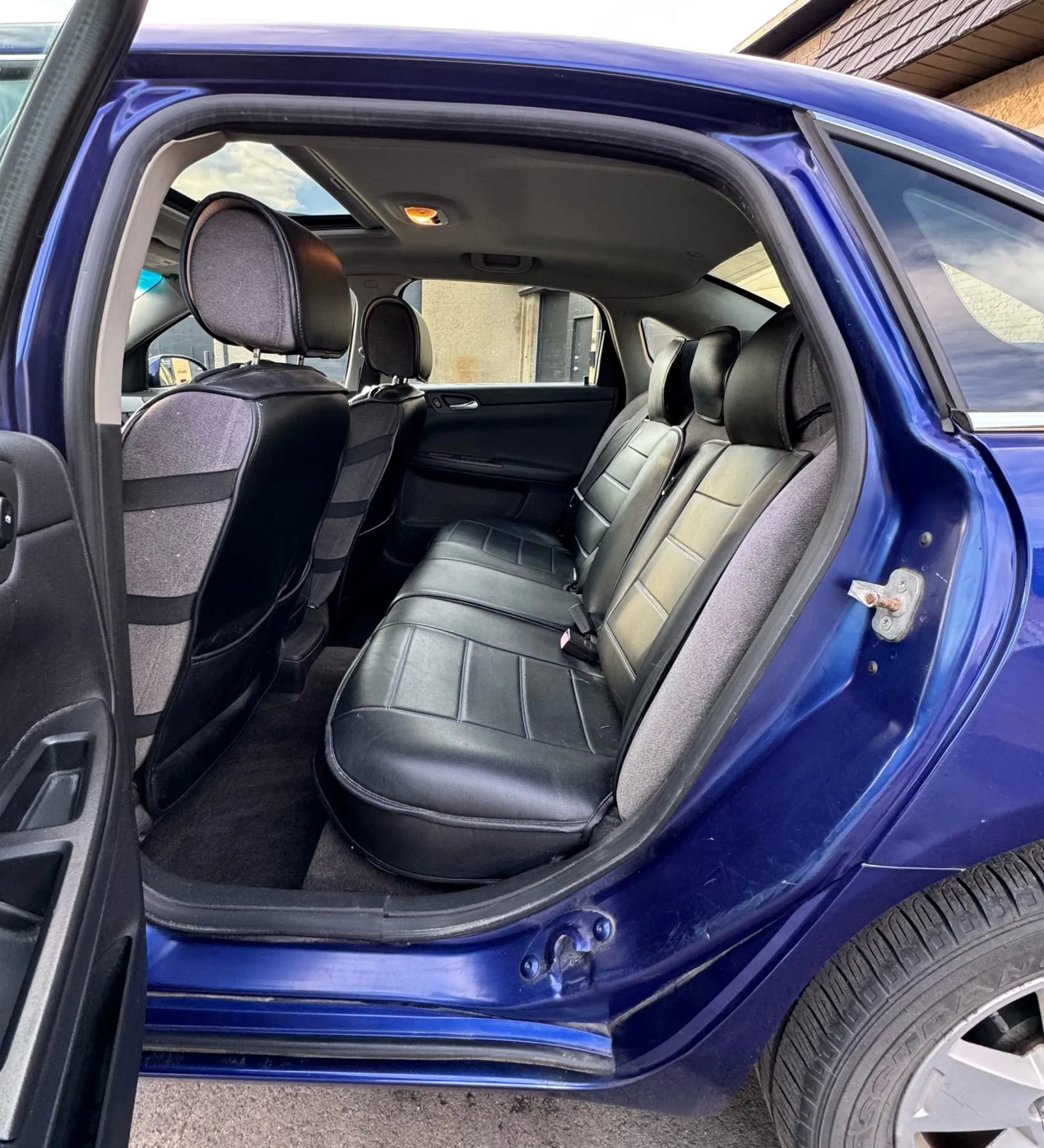 Used 2007 Chevrolet Impala LT image 17